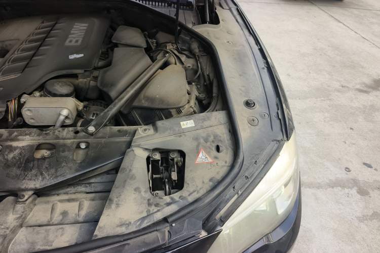 Used BMW 7 Series 2014 730Li Premium Edition Engine Bay Left