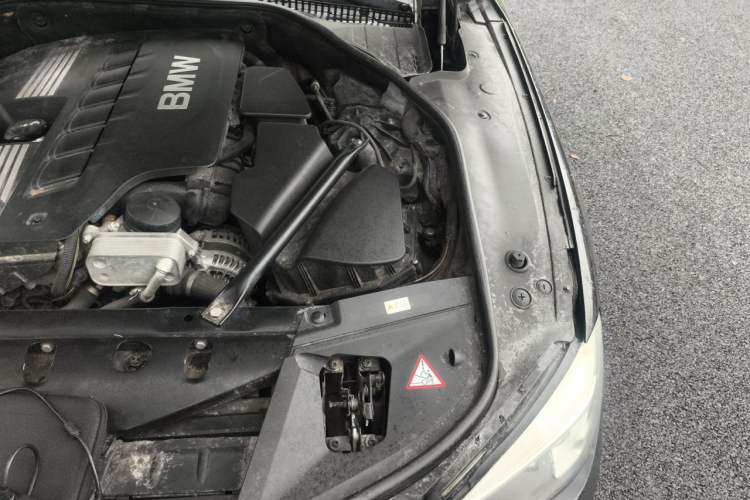 Used BMW 7 Series 2014 730Li Premium Edition Engine Bay Left
