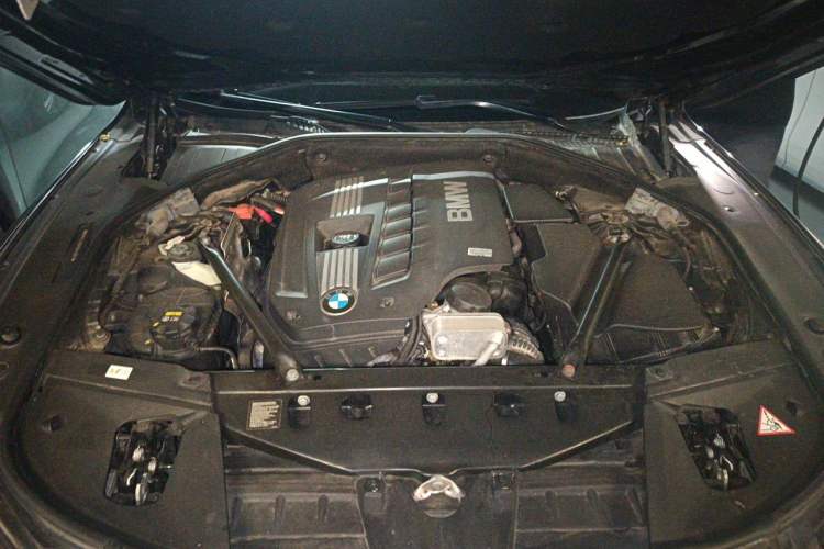 Used BMW 7 Series 2014 730Li Premium Edition Engine Bay