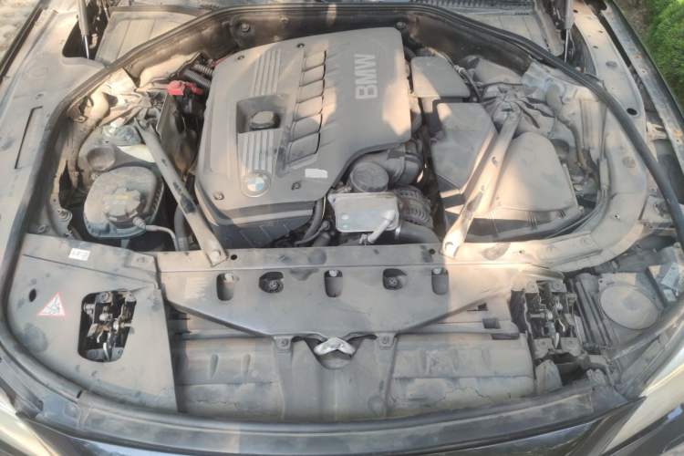 Used BMW 7 Series 2014 730Li Premium Edition Engine Bay