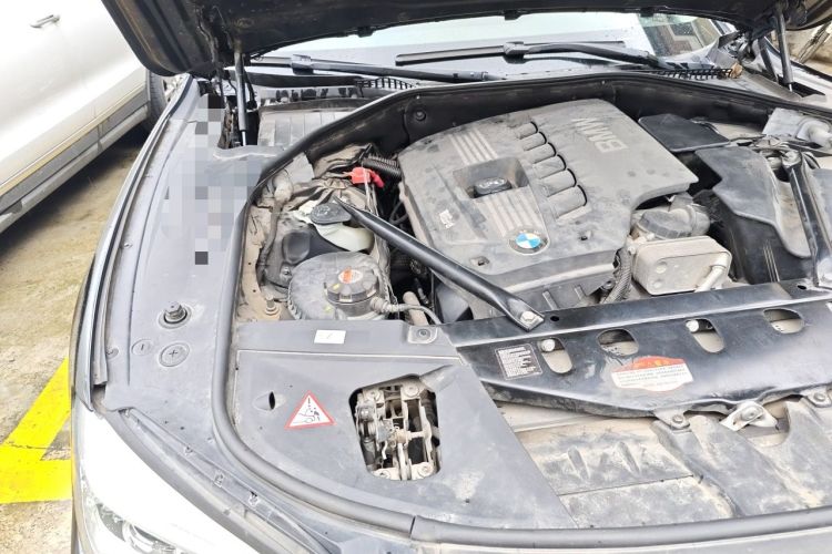 Used BMW 7 Series 2014 730Li Premium Edition Engine Bay Right