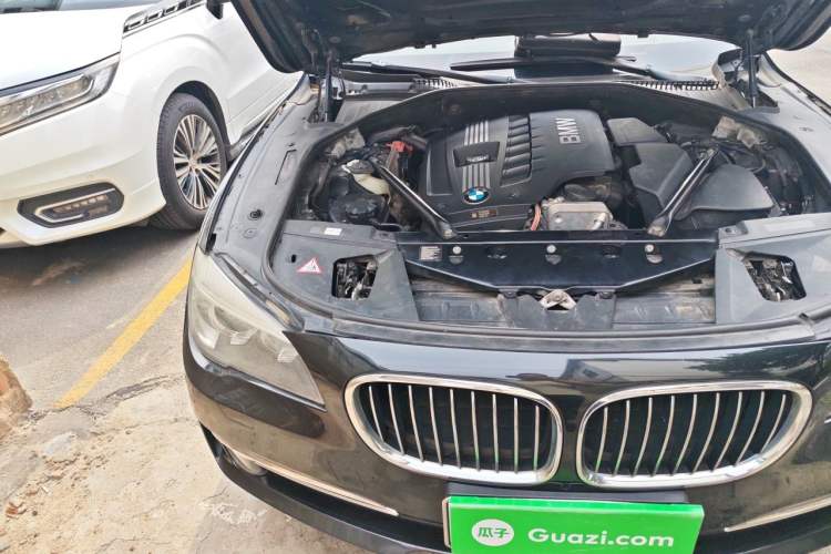 Used BMW 7 Series 2014 730Li Premium Edition Engine Bay Right