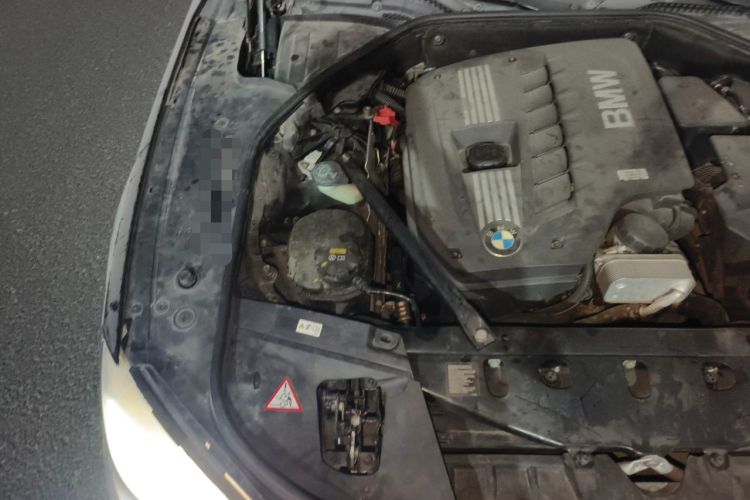 Used BMW 7 Series 2014 730Li Premium Edition Engine Bay Right