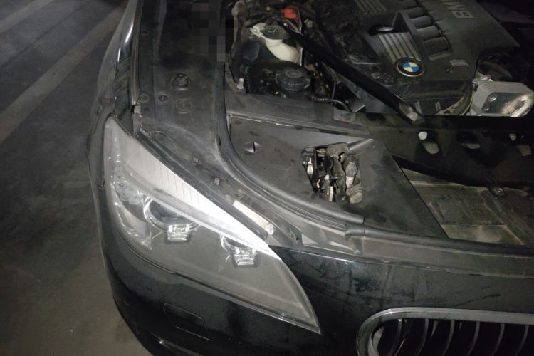 Used BMW 7 Series 2014 730Li Premium Edition Engine Bay Right