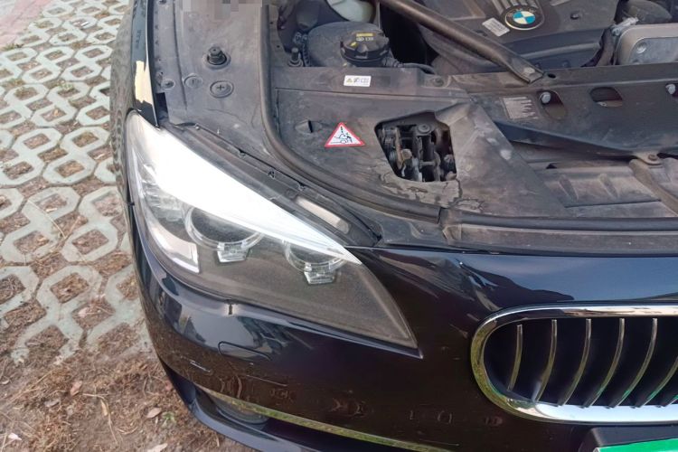 Used BMW 7 Series 2014 730Li Premium Edition Engine Bay Right
