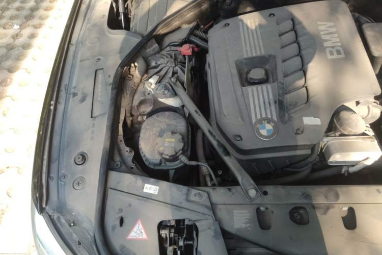 Used BMW 7 Series 2014 730Li Premium Edition Engine Bay Right