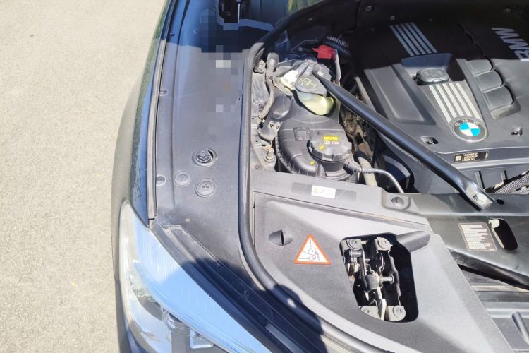 Used BMW 7 Series 2014 730Li Premium Edition Engine Bay Right
