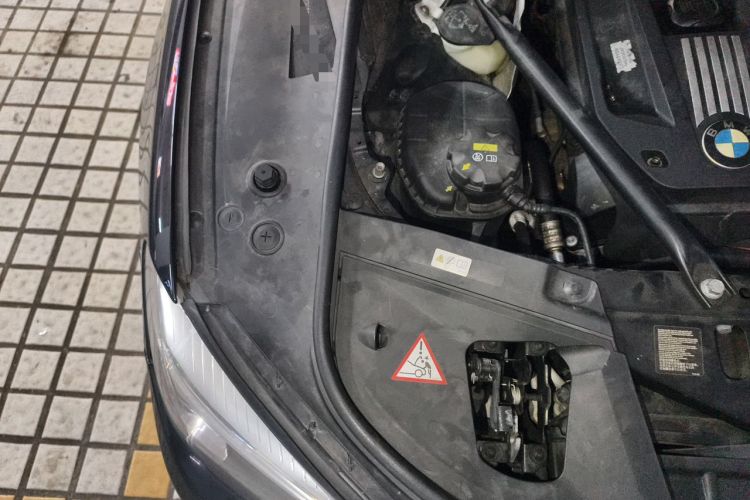 Used BMW 7 Series 2014 730Li Premium Edition Engine Bay Right