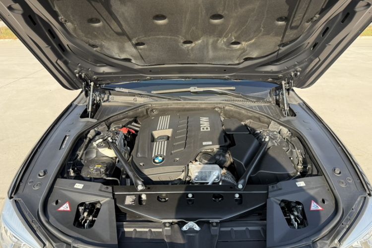 Used BMW 7 Series 2014 730Li Premium Edition Engine Bay