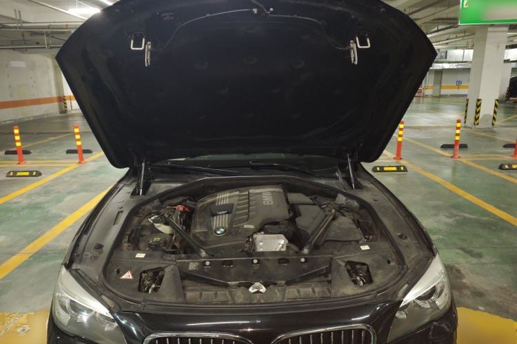 Used BMW 7 Series 2014 730Li Premium Edition Engine Bay
