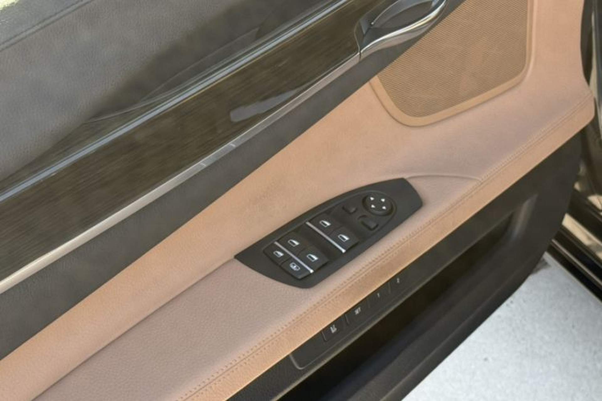 Used BMW 7 Series 2014 730Li Premium Edition Exterior 13