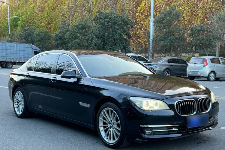 Used BMW 7 Series 2014 730Li Premium Edition Exterior 2