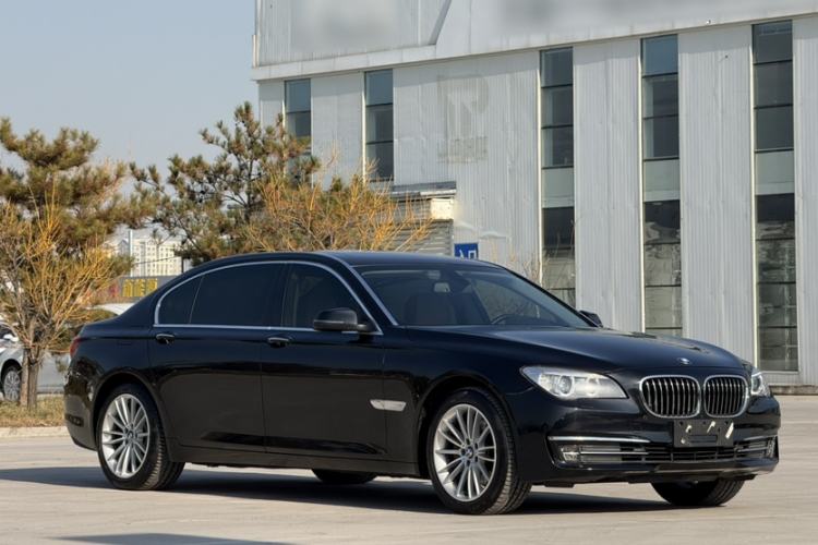 Used BMW 7 Series 2014 730Li Premium Edition Exterior 2