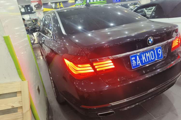 Used BMW 7 Series 2014 730Li Premium Edition Exterior 3