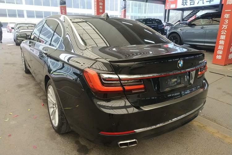 Used BMW 7 Series 2014 730Li Premium Edition Exterior 3