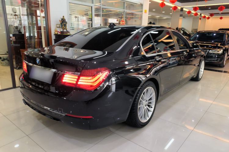 Used BMW 7 Series 2014 730Li Premium Edition Exterior 3