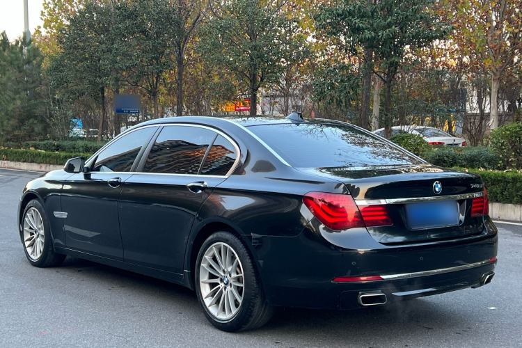 Used BMW 7 Series 2014 730Li Premium Edition Exterior 3