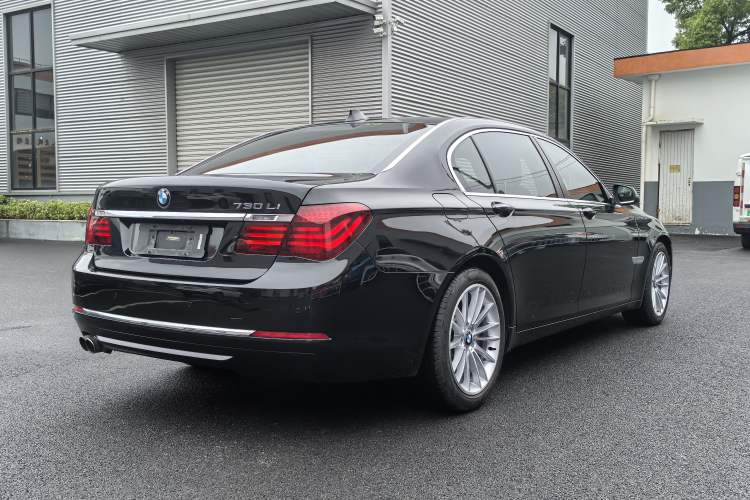 Used BMW 7 Series 2014 730Li Premium Edition Exterior 3