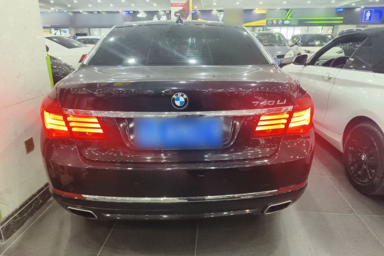 Used BMW 7 Series 2014 730Li Premium Edition Exterior 4