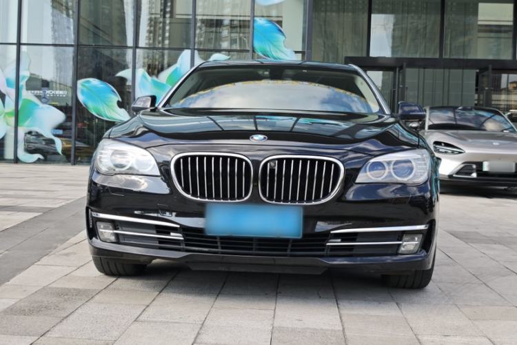 Used BMW 7 Series 2014 730Li Premium Edition Exterior 4