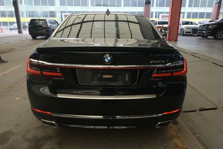 Used BMW 7 Series 2014 730Li Premium Edition Exterior 4