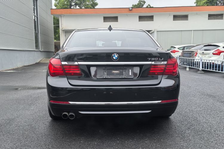 Used BMW 7 Series 2014 730Li Premium Edition Exterior 4