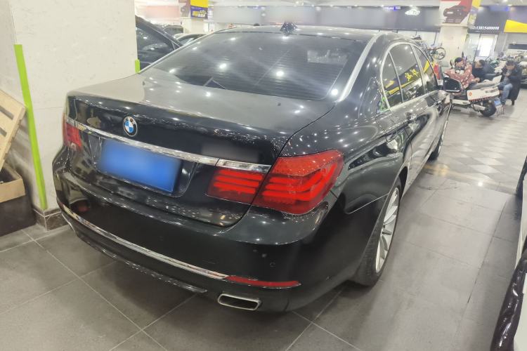 Used BMW 7 Series 2014 730Li Premium Edition Exterior 5
