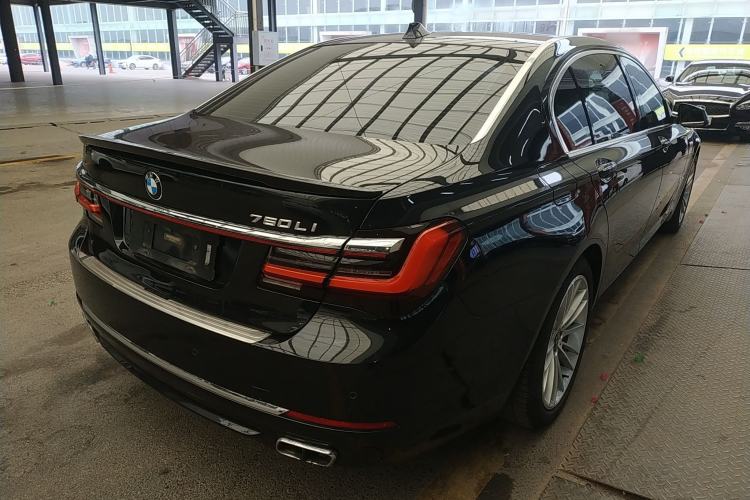 Used BMW 7 Series 2014 730Li Premium Edition Exterior 5