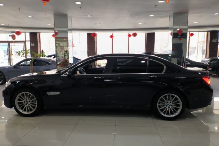 Used BMW 7 Series 2014 730Li Premium Edition Exterior 5