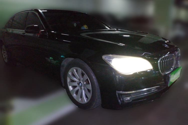 Used BMW 7 Series 2014 730Li Premium Edition Front Right 45 Deg