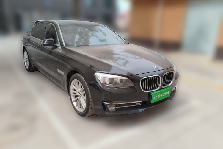 Used BMW 7 Series 2014 730Li Premium Edition Front Right 45 Deg