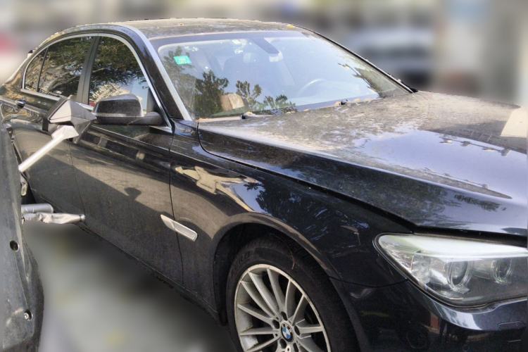 Used BMW 7 Series 2014 730Li Premium Edition Front Right 45 Deg