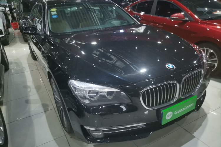 Used BMW 7 Series 2014 730Li Premium Edition Front Right 45 Deg