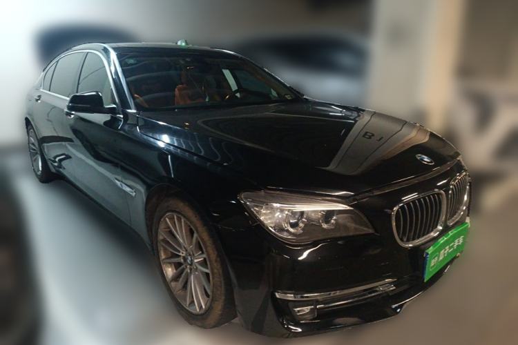 Used BMW 7 Series 2014 730Li Premium Edition Front Right 45 Deg