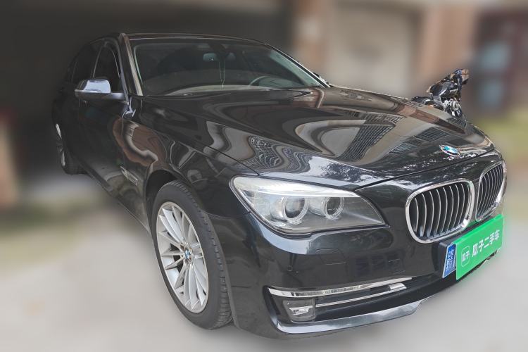 Used BMW 7 Series 2014 730Li Premium Edition Front Right 45 Deg