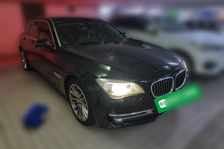 Used BMW 7 Series 2014 730Li Premium Edition Front Right 45 Deg