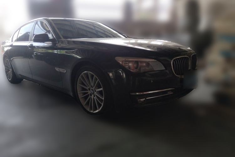 Used BMW 7 Series 2014 730Li Premium Edition Front Right 45 Deg