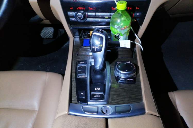 Used BMW 7 Series 2014 730Li Premium Edition Gear Lever