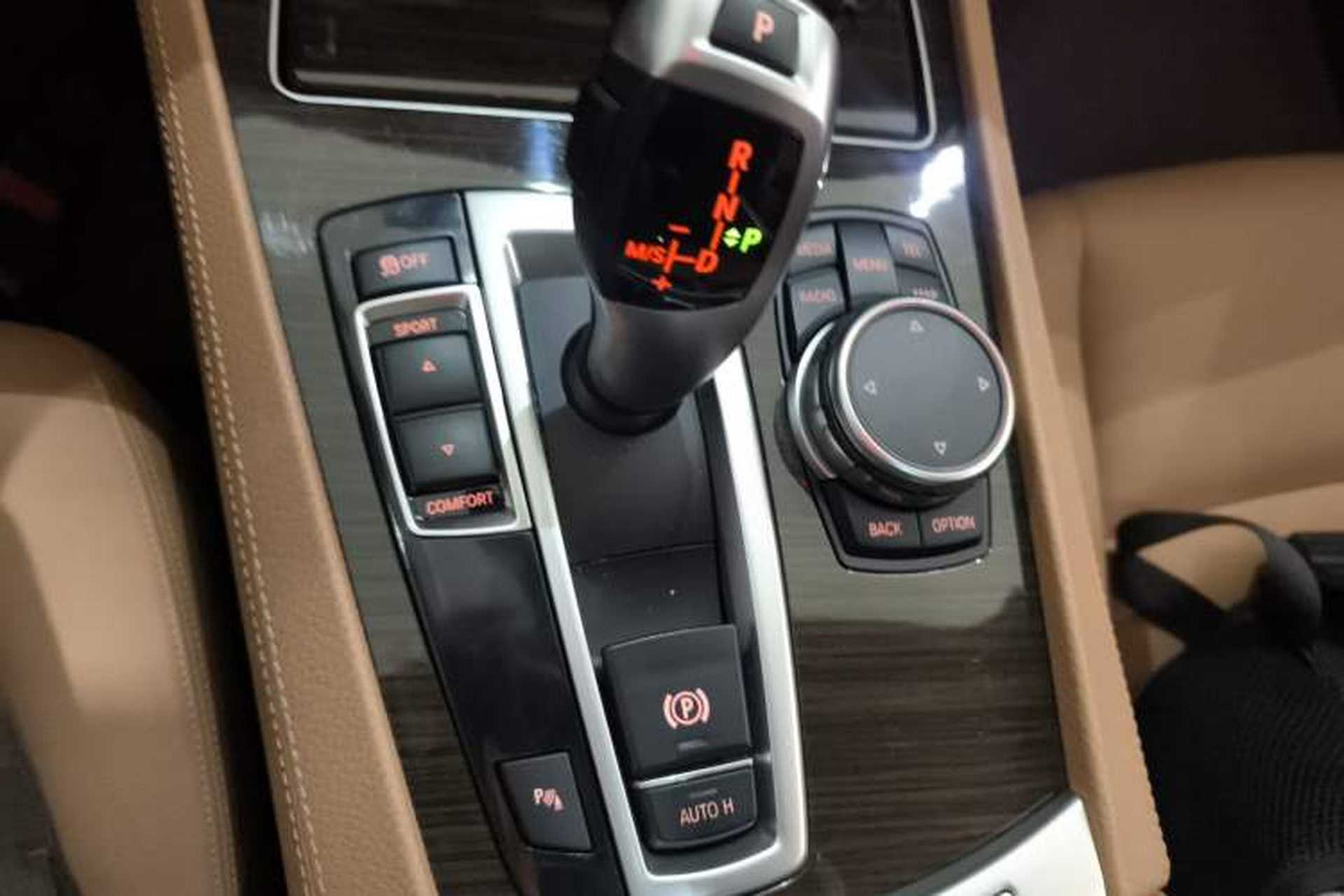Used BMW 7 Series 2014 730Li Premium Edition Gear Lever