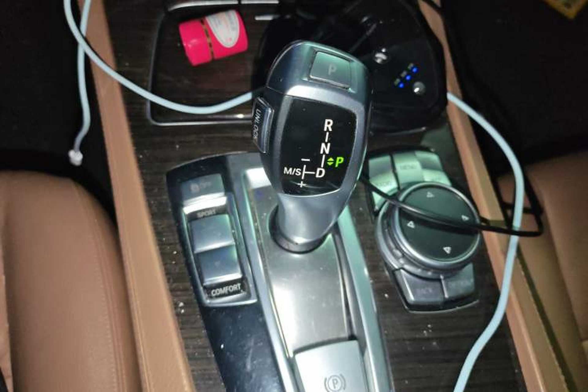 Used BMW 7 Series 2014 730Li Premium Edition Gear Lever