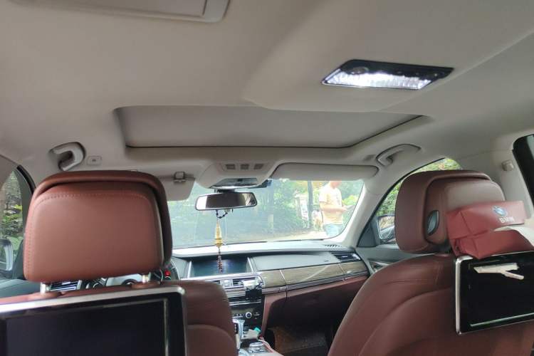 Used BMW 7 Series 2014 730Li Premium Edition Headliner