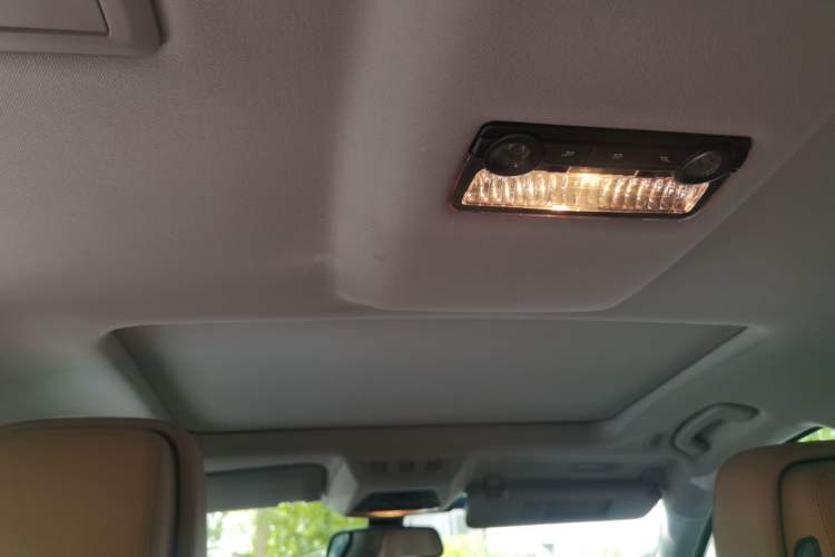 Used BMW 7 Series 2014 730Li Premium Edition Headliner