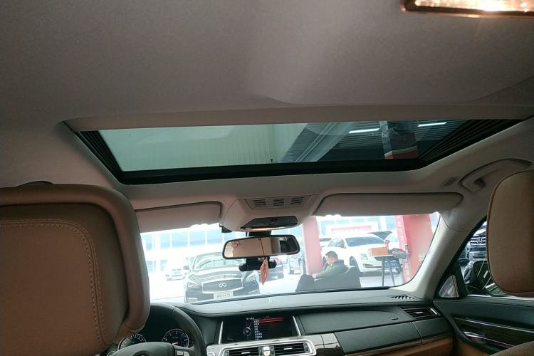Used BMW 7 Series 2014 730Li Premium Edition Headliner