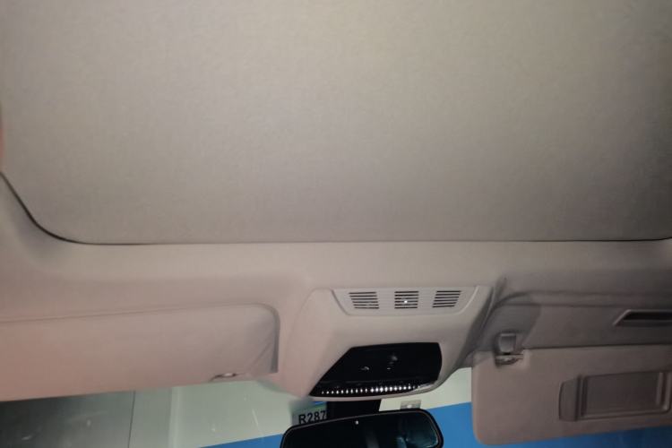 Used BMW 7 Series 2014 730Li Premium Edition Headliner