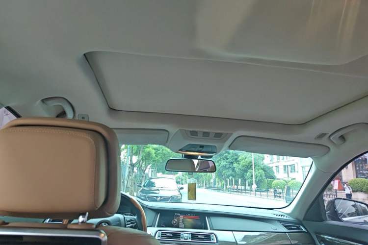 Used BMW 7 Series 2014 730Li Premium Edition Headliner