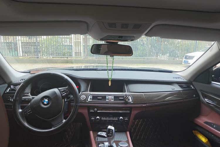 Used BMW 7 Series 2014 730Li Premium Edition Headliner
