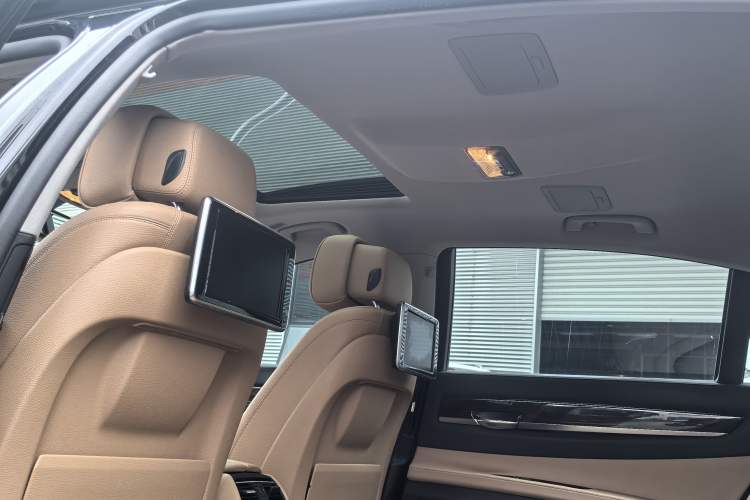 Used BMW 7 Series 2014 730Li Premium Edition Headliner