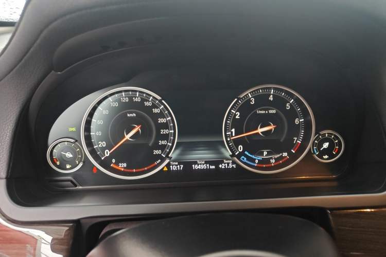 Used BMW 7 Series 2014 730Li Premium Edition Instrument Cluster