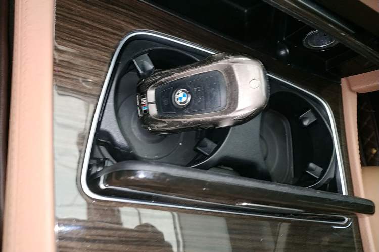 Used BMW 7 Series 2014 730Li Premium Edition Interior 1