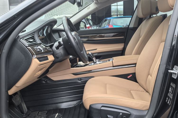 Used BMW 7 Series 2014 730Li Premium Edition Interior 1